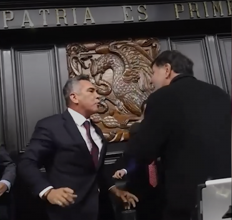 Captura de pantalla 2025-08-27 232221